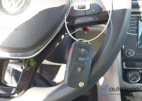 2018 Volkswagen Passat 2.0T R-Line/2.0T S z USA, uszkodzony, nr VIN 1VWAA7A37JC003218